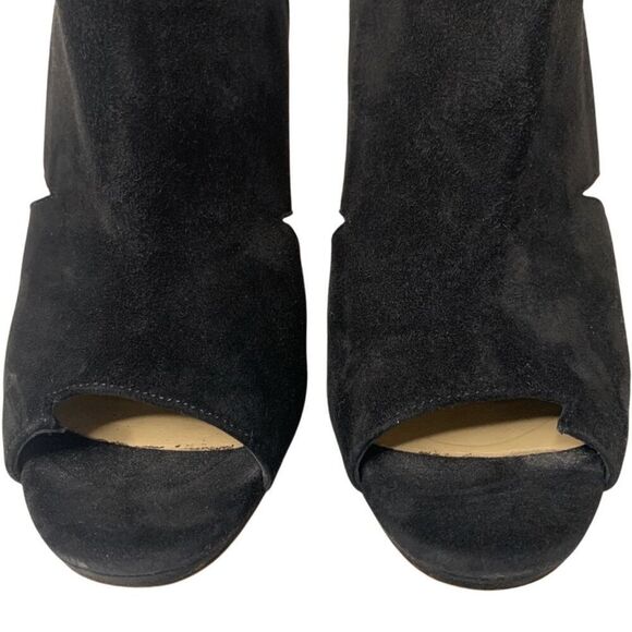 Christian Louboutin Belfeconica Suede 120mm Heeled Bootie Black EU 39 US 9 - Picture 3 of 11